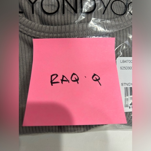 Beyond Yoga Women's Medium Formation Tank Stone Grey Gray NWT High Neckline - Picture 5 of 7